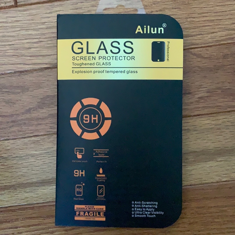GLASS SCREEN PROTECTOR